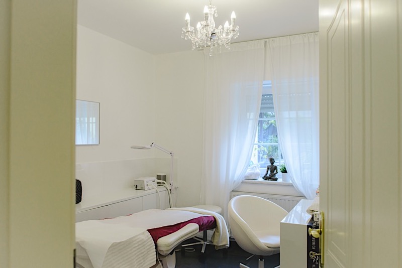 Behandlungsraum im Institut Living Beauty in Graz